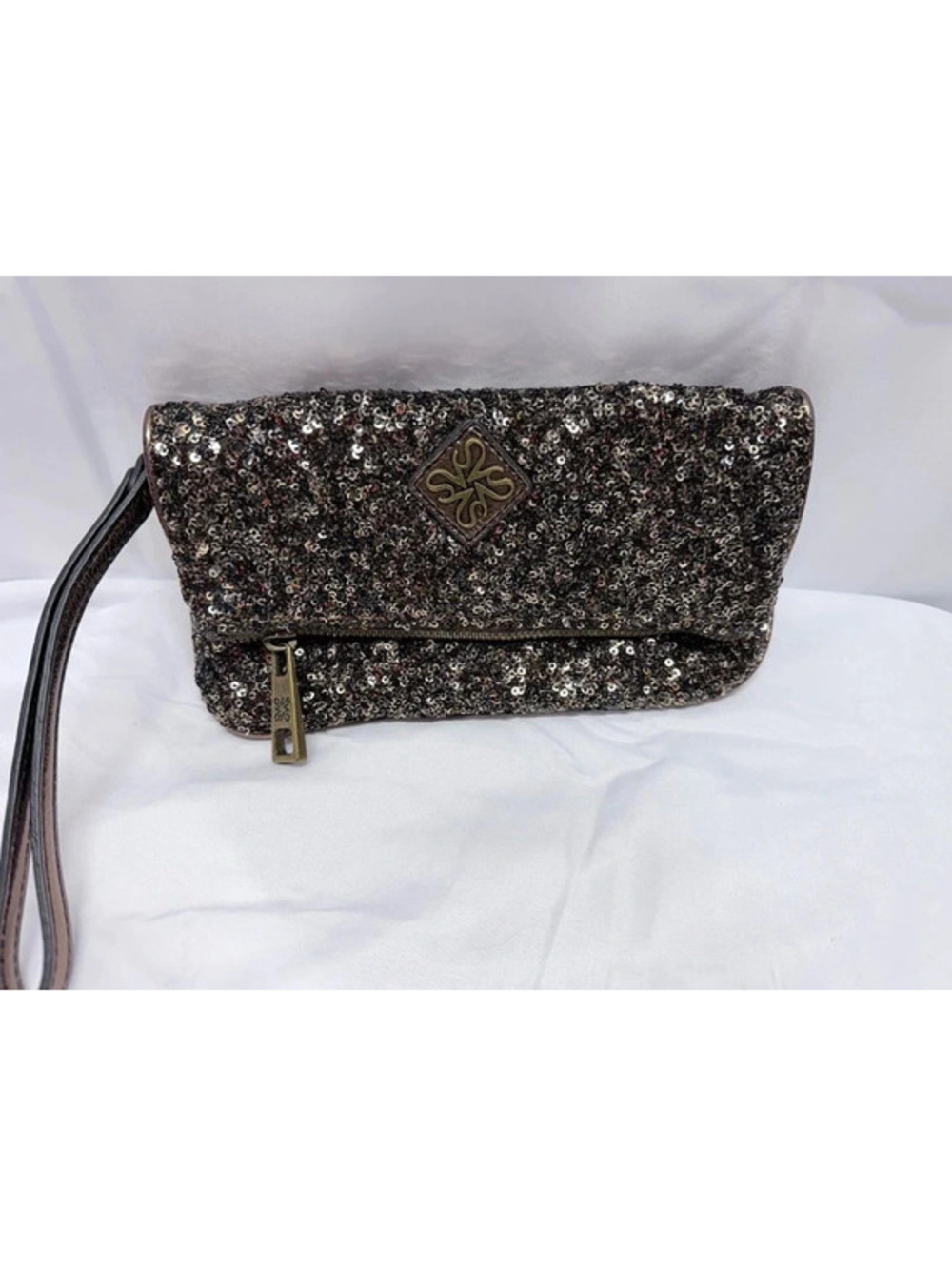 Simply Vera Wang Wristlet